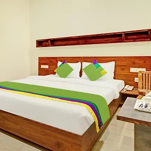 Hotel Treebo Delmont
