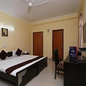 Hotel Oyo 6608 Sector 56
