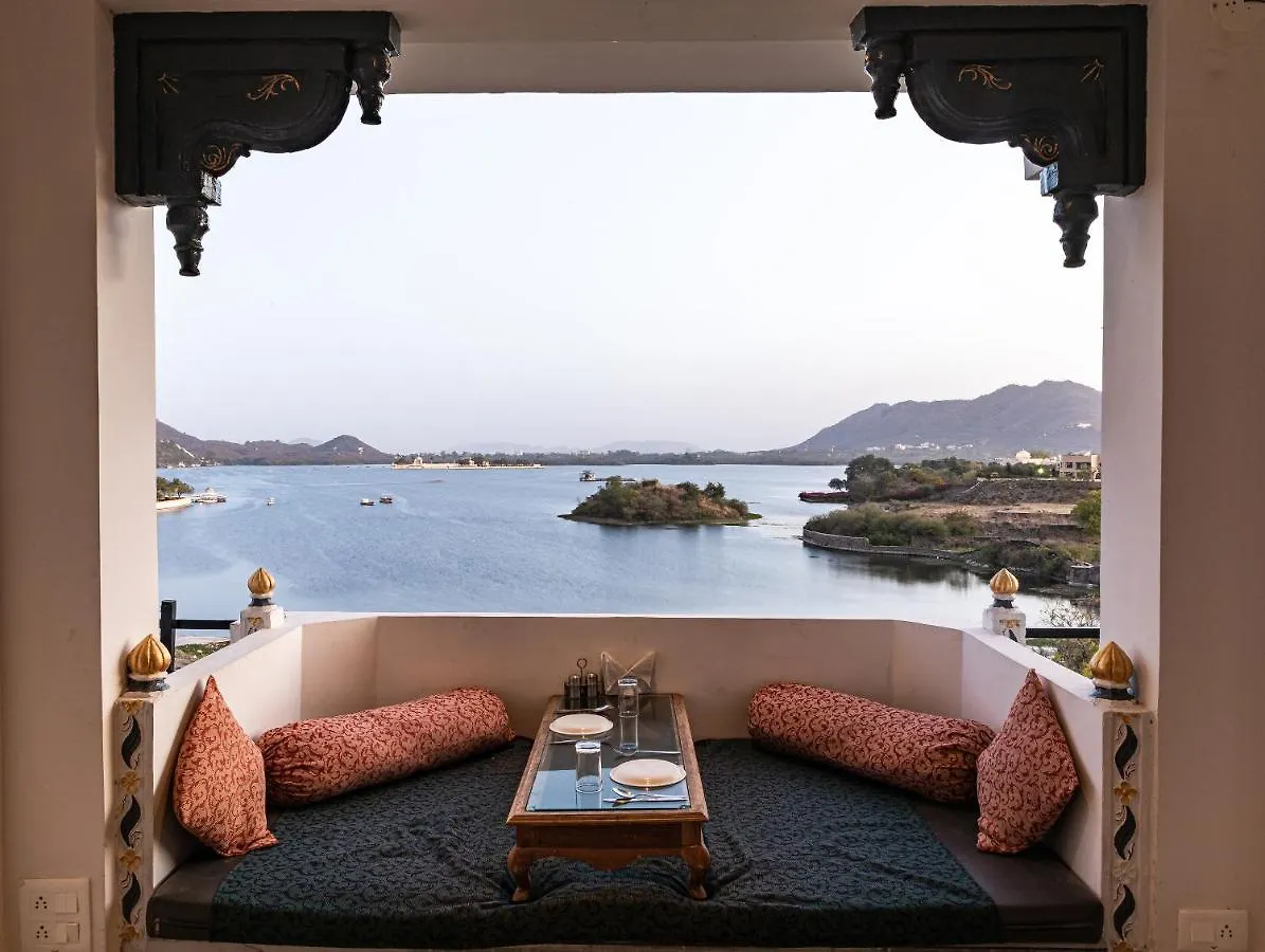 Hotel Sargam Sadan Udaipur 2*,